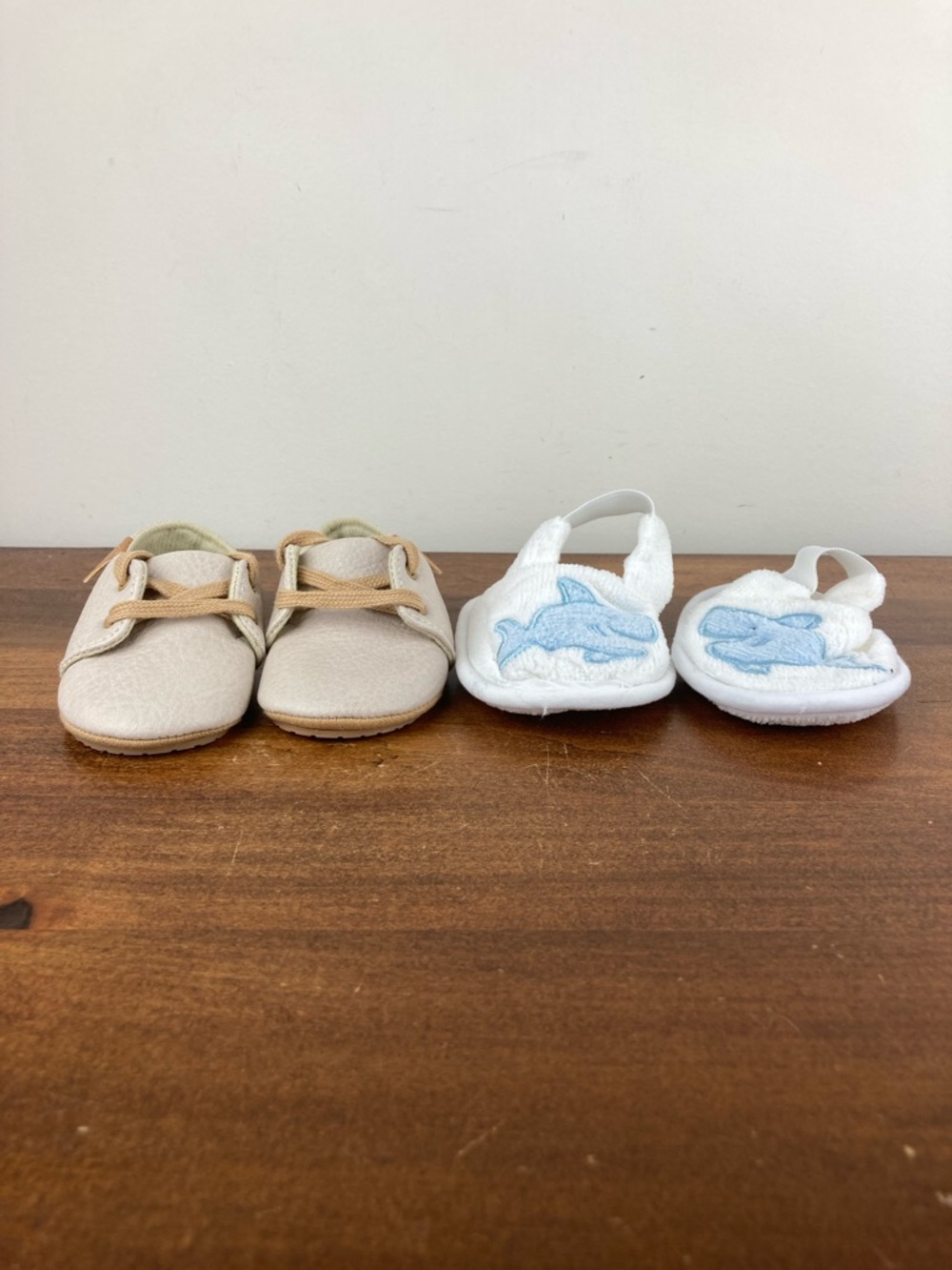 Lot of 2 Baby Boy Shoes Size 0-9 Months Myggpp Brown And White Shark Slippers.